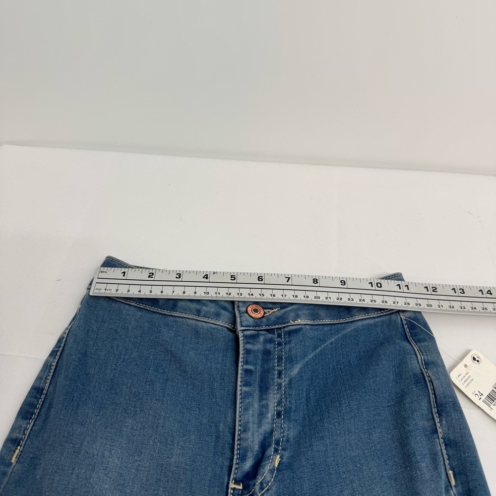 NWT We The Free People Jeans Womens Size  24 Just Float On Flare Raw Hem Hippie - Picture 8 of 12